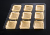 545 La Rose Noire - Vanilla Large Square Tart Shell  45 per box